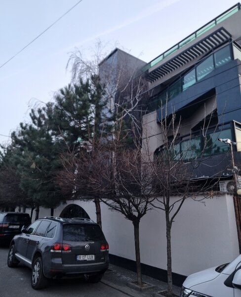 Colentina, Careffour, Dedeman.